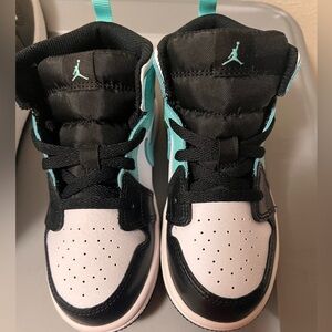 Air Jordan 1 tropical twist 10C toddler